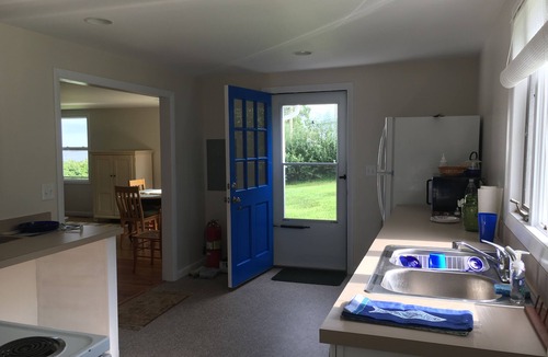 Guilford Cottage | Charming cottage overlooking the Cove