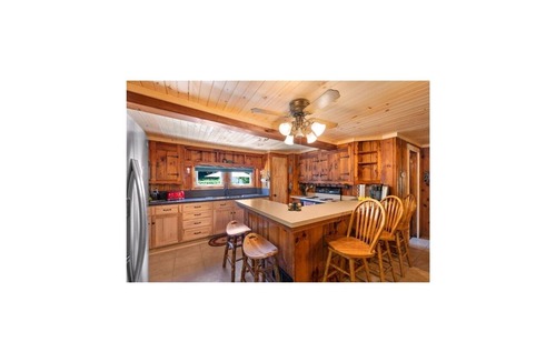 Holtwood Cottage | Charming cottage overlooking pond and meadows