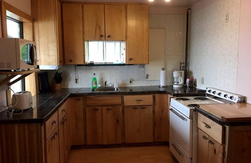 Bayswater Cottage | Charming Cottage Rental Overlooking the River near Saint John, New Brunswick