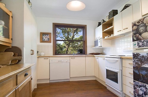 Hardys Bay House | Charming Cottage Retreat by HolidayCo.