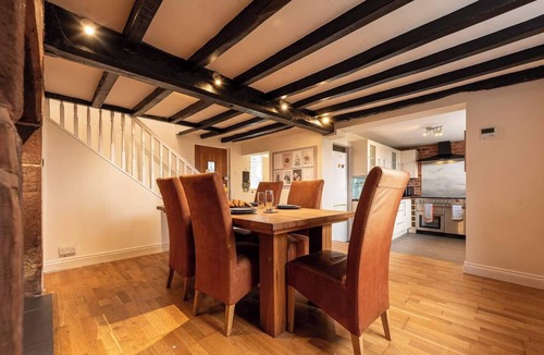 Cheswardine House | Charming Cottage Stunning Views - Pass the Keys