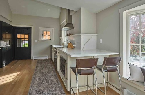 New Hope Cottage | Charming cottage situated between New Hope Boro and Peddlers Village