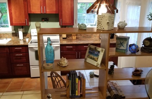 Lanikai Cottage | Charming cottage steps from Lanikai Beach