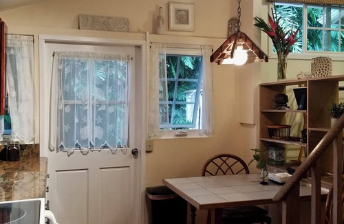 Lanikai Cottage | Charming cottage steps from Lanikai Beach