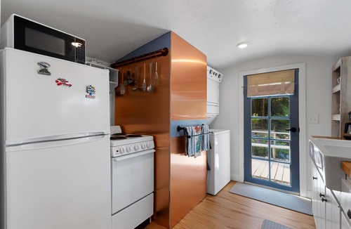 Baileys Harbor Cottage | Charming Cottage