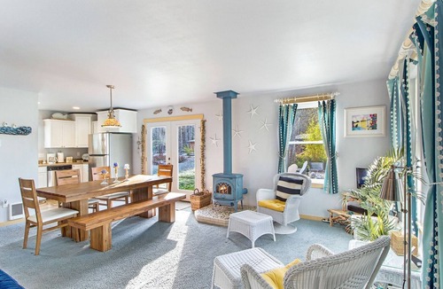 Roche Harbor Cabin | Charming Cottage near Roche Harbor! (BSB)