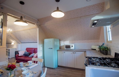 Lagarde House | Charming cottage with garden by the river.