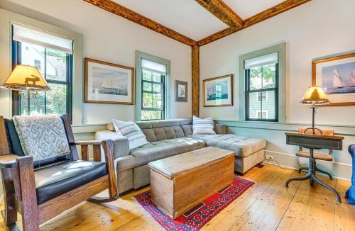 Boothbay Harbor House | Charming Cottage w/Patio, Walk to Boothbay Harbor