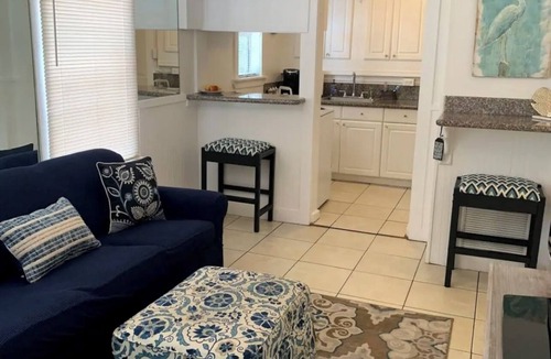 St. Augustine Cottage | Charming cottage with AC in St. Augustine - 3 bedrooms available