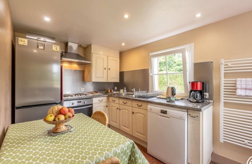 Martincourt Cottage | Charming cottage with enclosed garden in Green Picardy