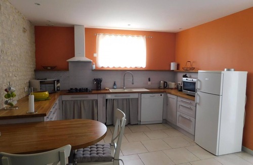 Bellevigne Cottage | Charming cottage with pool, private garden and disability access