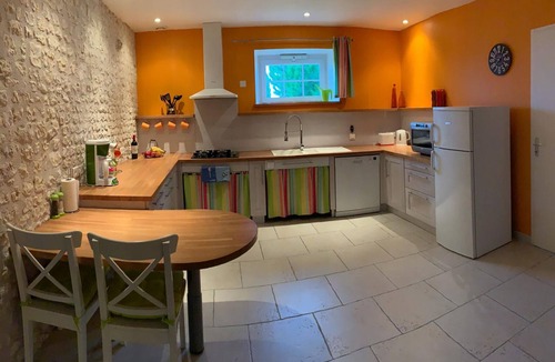 Bellevigne Cottage | Charming cottage with pool, private garden and disability access