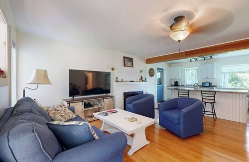 Ellsworth Cabin | Charming Cottage with Cozy Comfort and Easy Access to Outdoor Adventures