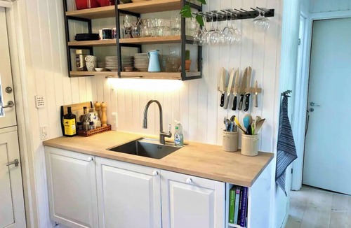 Øer Strand House | Charming cottage with a wonderful orangery
