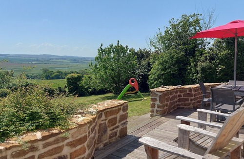 Bazinghen House | Charming cottage with a beautiful view, facing south and not overlooked