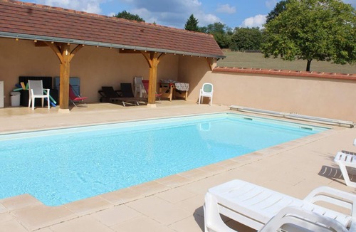 Le Bugue Cottage | Charming Cottage with Shared Heated Pool, Near Bugue, Dordogne