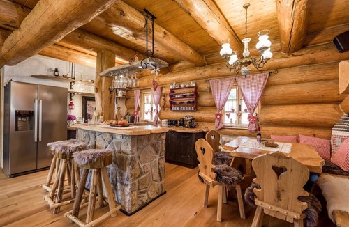 Hlevci Villa | Charming cottage with outdoor jacuzzi in Hlevci