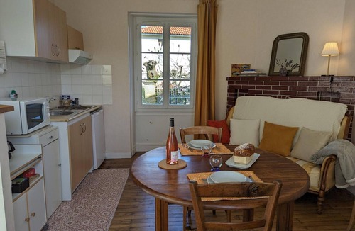 Poursac Cottage | Charming Cottage with Private Courtyard, Wifi, and Parking in Peaceful Countryside