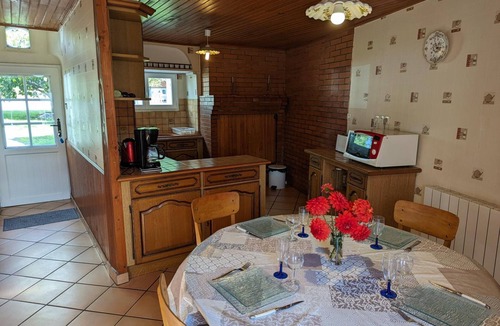 Barret Cottage | Charming cottage with private garden and pets allowed