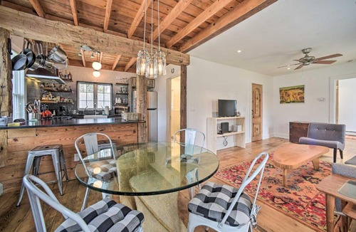 West Hurley House | Charming Cottage with Yard - 2 Mi to Tinker St!