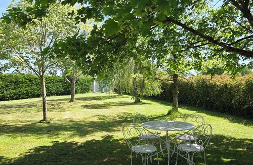 Cassagnes-Begonhes Apartment | Charming country gîte with private Jacuzzi - relaxation guaranteed