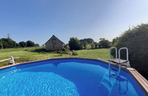 Yvignac-la-Tour House | Charming country house with swimming pool