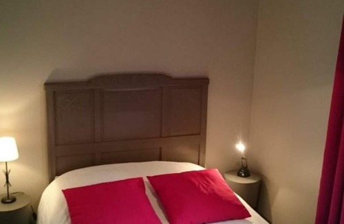 Liessies Cottage | Charming Country Cottage in Liessies with Garden and Parking