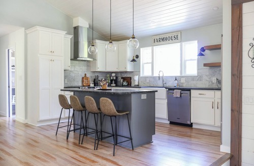 Fairview Other | Charming Country Get-away! Kid and Pet Friendly