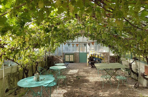 La Roquette House | Charming country house with greenhouse