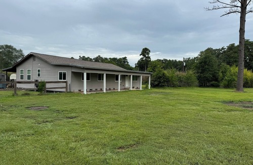 Magnolia House | Charming Country Home with Pool - Unit A