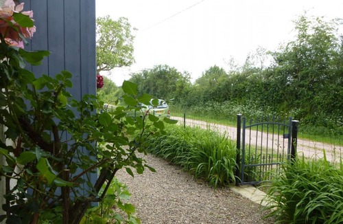 Montoldre Cottage | Charming country house, pets allowed