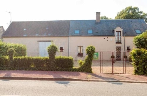 Poinville Cottage | Charming Country House in Poinville with Garden, Terrace, and Modern Amenities