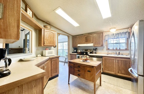 Central Bridge House | Charming Country Cottage