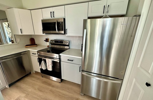 Timber Village House | Charming & Cozy 2-Bedroom Retreat in South Austin + Patio Backyard Oasis