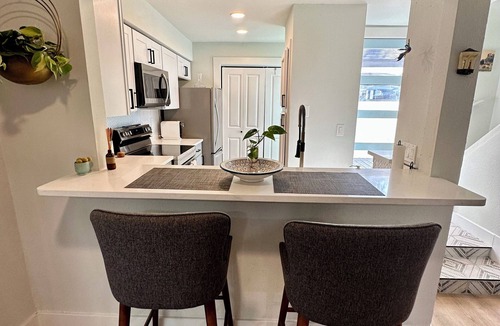 Timber Village House | Charming & Cozy 2-Bedroom Retreat in South Austin + Patio Backyard Oasis
