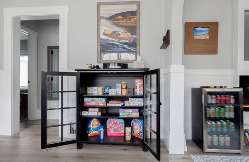 South Haven House | Charming, Cozy and Clean
