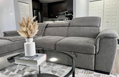 Plateau Apartment | Charming & Cozy apartment of 2 bedrooms with Free Parking