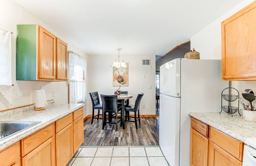 Peru Cabin | Charming + Cozy Cabin Near Lake Champlain!