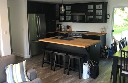 Huron-Kinloss Cottage | Charming & Cozy Cottage in Kincardine