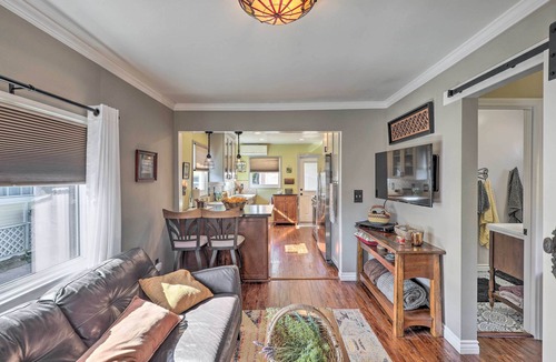 Fullerton Cottage | Charming Craftsman Bungalow With Garden & Hot Tub!
