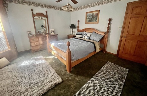 Cedar Ridge Cabin | Charming craftsman cabin in the woods, rustic and remote, pet friendly.