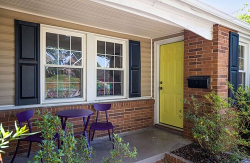 Burlington Apartment | Charming creekside retreat in historic Burlington