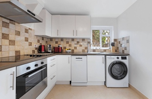 Tollington Apartment | Charming Crouch Hill Flat by MoreThanStays