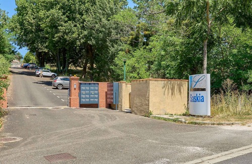 Barbotan-les-Thermes Apartment | Charming duplex with communal pool and pets allowed in Barbotan