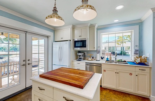Tylertown Cottage | Charming dairy cottage & spacious grounds, fireplace, outdoor charcoal grill