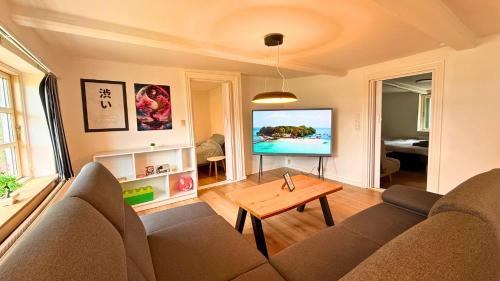 Holeby Villa | Charming Danish Half-Timbered Cottage near Puttgarden