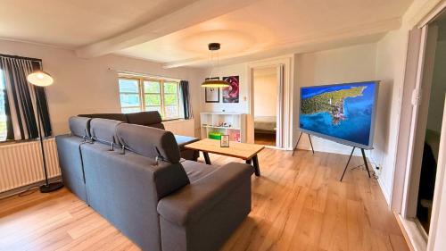 Holeby Villa | Charming Danish Half-Timbered Cottage near Puttgarden
