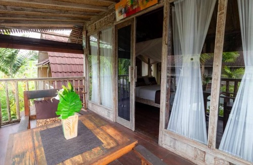 Melayang House | Charming Deluxe room Upper floor at Ubud
