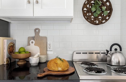 Harlem Apartment | Charming Designer 4-Bedroom Apartment, 10 Minutes to Times Square!