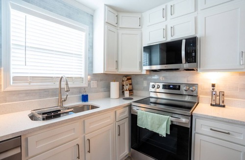 Southaven House | Charming Detached 1BR w/Fenced Yard & Luxury Finishes